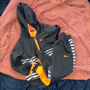 💫New Listing |Boys Nike outfit | 24 months